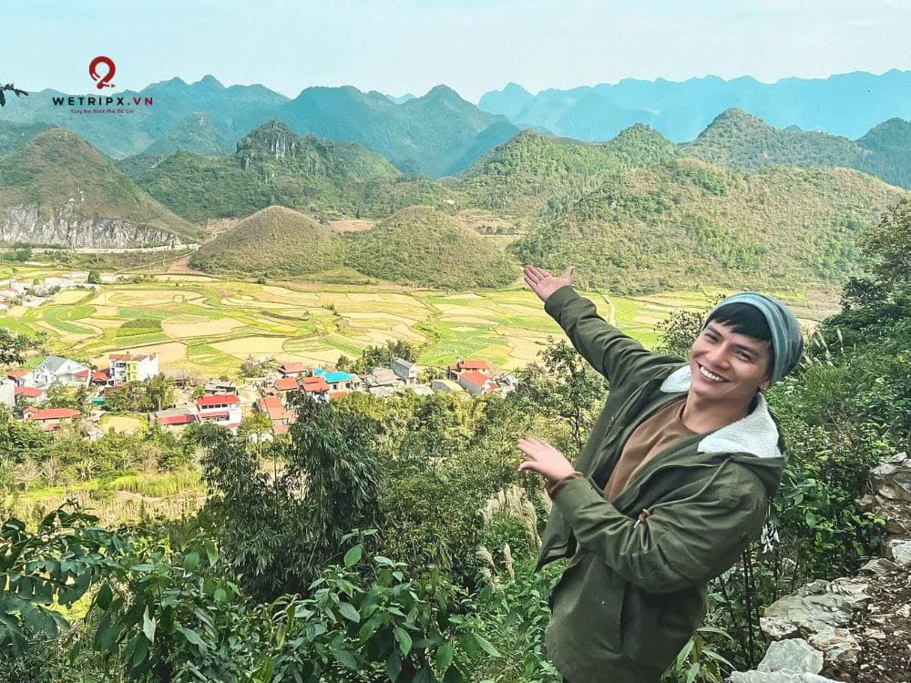 Núi Đôi Cô Tiên Quản Bạ