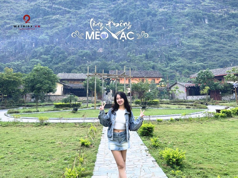 Làng văn hóa Mông Pả Vi